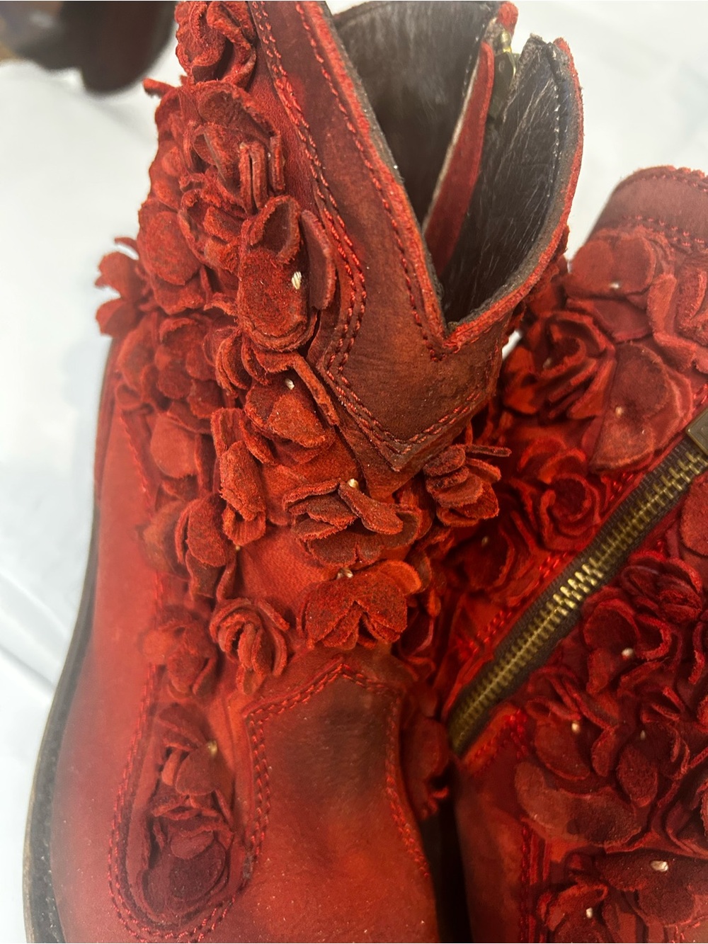 LIBERTY Women's Red Floral Suede Ankle Boots MADE IN MEXICO Size 8.5 - Picture 3 of 16